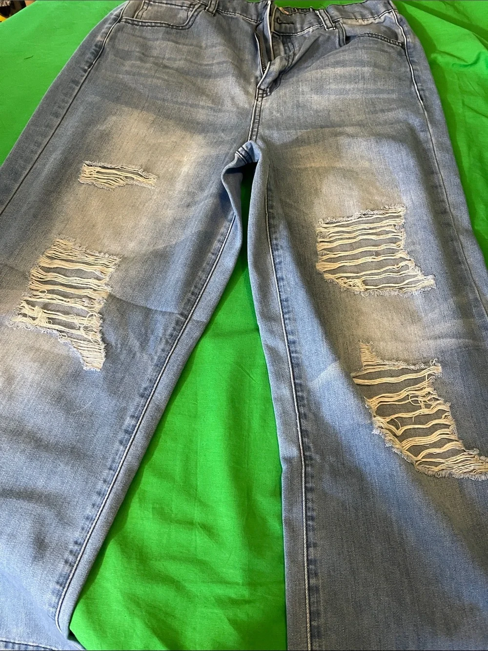 SO Men's Light Blue Relaxed Jeans